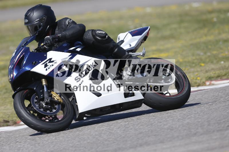 /05 07.04.2026 Cornu Master School ADR/Gruppe gruen/12